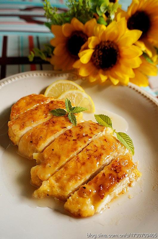 西寧煎じの柔らかい鶏肉の実践、西洋でレモン煎じの柔らかい鶏肉はいかがですか