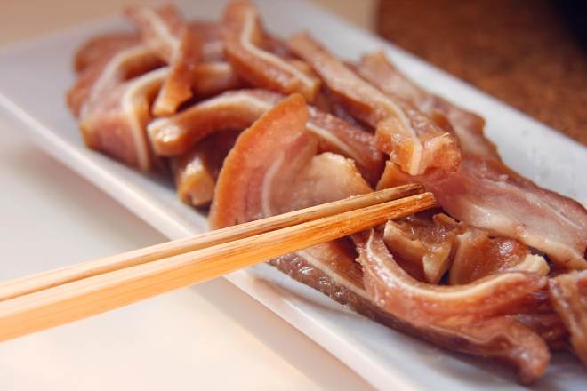 にがり豚耳の練習、にがり豚耳はどのように美味しいのか
