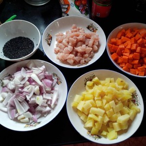 The practice measure of curry chicken meal 2