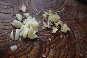 The meal suffers disaster series---The practice measure that chop any of several hot spice plants scrambles egg 2
