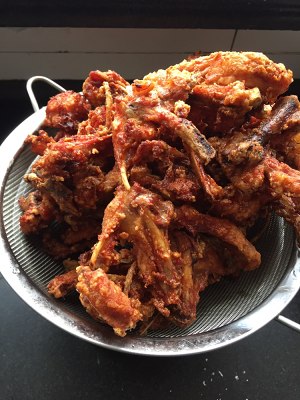 さわやかなフライドチキンのウィッシュボーン（排他的な秘密のレシピ）の練習に従って考慮しませんでした。 メジャー4 