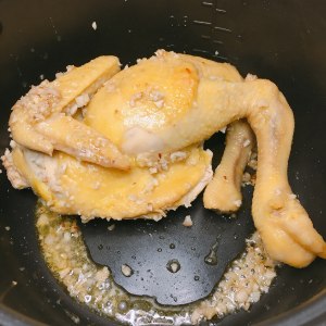 Chicken of    of salt of Xian Xiang of the daily life of a family (the hand rips chicken) practice measure 8
