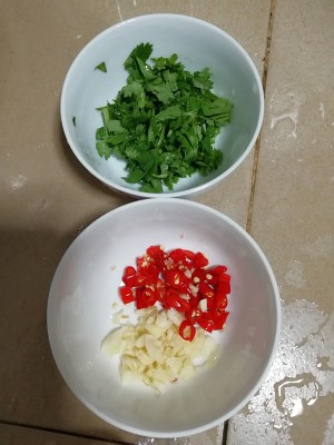 The practice measure of chaffy dish of Guangdong chicken Bao 5