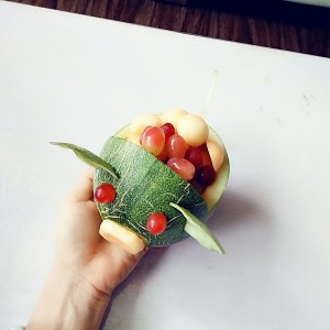 The practice measure of pig of Hami melon fruit 3