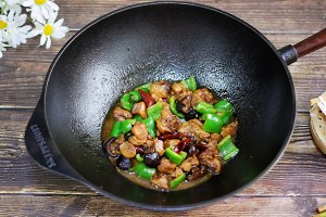 Delicious to lick dish the practice measure of yellow stew chicken 15