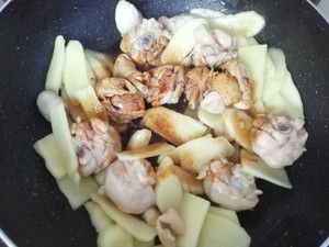 The practice measure that young ginger fries chicken 7