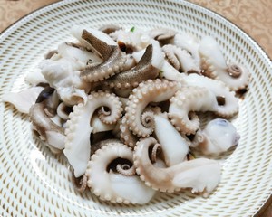 8匹の魚2匹を揚げる練習方法を展開します 