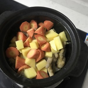 ? ? Gallinaceous ungual Bao: Tremble sound ungual Bao of the chicken that be the same as a paragraph, go with rice is necessary, is the entrance changed namely? ? 