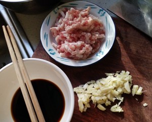 虎の皮がいくつかのホットスパイスプラントのいずれかを指しているという実務上の措置は、ご飯2を超えることです