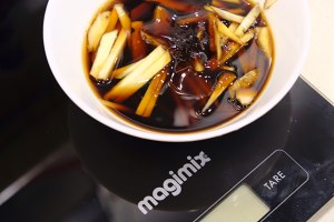 The practice measure of chicken of stew of Magimix · sanded ginger 2