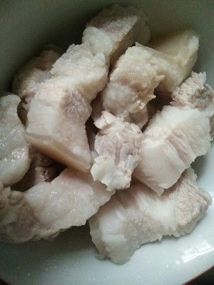 The practice measure that lies between water to stew lees flesh slow 5