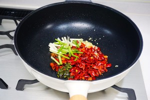 The practice measure of chicken of sweet hot dry pot 13