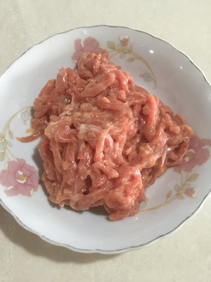 豚肉の細切り肉1