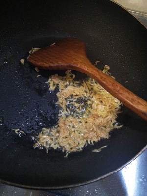 The practice measure of bean curd of simple and delicate dried small shrimps 2