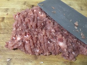 The practice measure of hamburger of pig willow egg 2