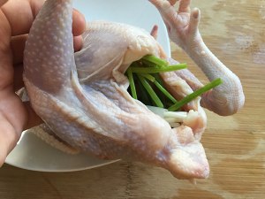 The practice measure that the hand rips chicken 3