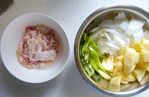 Potato carbonado piece (yellow stew chicken) practice measure 2