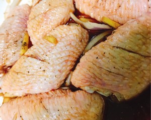 The practice measure of boiler of stew of wing of 3 juice chicken 3