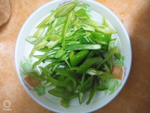 Green pepper fries pig  Man  (pig tongue) practice measure 3