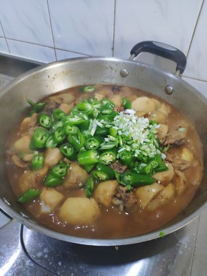 Taro of braise in soy sauce practice measure of chicken 8