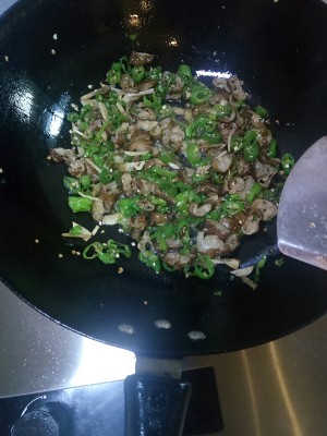 The practice measure that green pepper fries bowel of dried meat pig 5