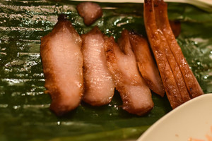 7を焼く美しい甘い豚のスクラグの練習尺度