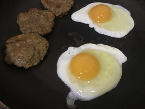 The practice measure of hamburger of pig willow egg 16