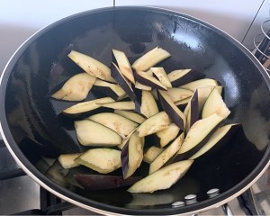 The practice measure of the chop of aubergine of tomato beans horn that stew 3