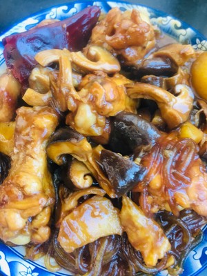 The practice measure of chicken of domestic edition yellow stew 12