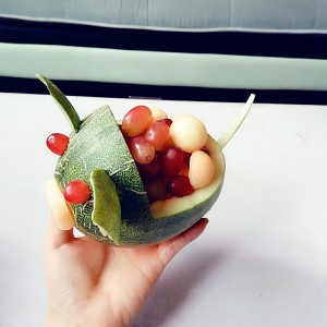 The practice measure of pig of Hami melon fruit 2