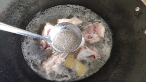 豚キャニスターボーン6のアイシングラスのトウモロコシのニンジンのメドラーのスープの実践対策 > </li> <li class = 