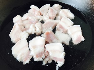 発酵豆腐のシチューの豚のナンの肉の実寸2