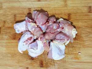 The practice measure of the practice of the daily life of a family of 3 cups of chicken 3