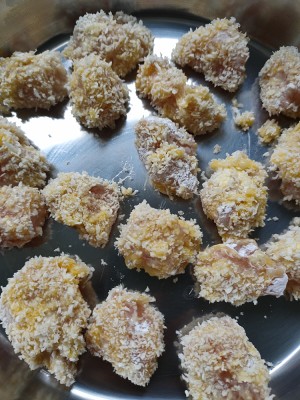 The practice measure that contains gallinaceous rice flower 5