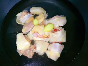 The practice measure of chicken of yellow stew of edition of the daily life of a family 4
