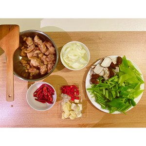 The practice measure of boiler of hot chicken of go with rice 4