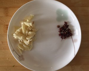 The practice measure of stalk of garlic Chengdu wormwood 2