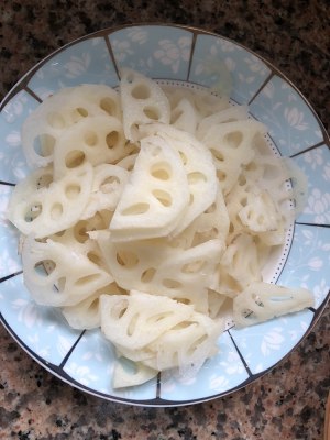 The practice measure that exceeds the lotus lotus root of go with rice to fry the flesh 1