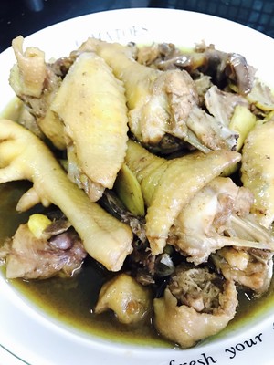 The practice measure of the chicken of the Hakkas yellow rice or millet wine that boil 11