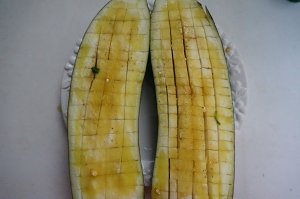 Garlic is sweet the practice measure of the aubergine that bake 4