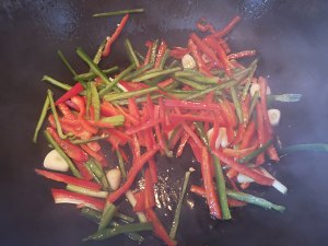 The practice measure of abdomen of pig of pointed any of several hot spice plants 3
