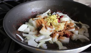 The practice measure of taste of cashew of * of Indian flavor chicken 15