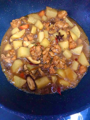 Quan Yuzhou is the simplest most the rice of yellow stew chicken of go with rice is delicious the practice measure that arrives to have 3 bowls of rice repeatedly 9