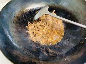 湖南料理の唐辛子が肉を炒める6