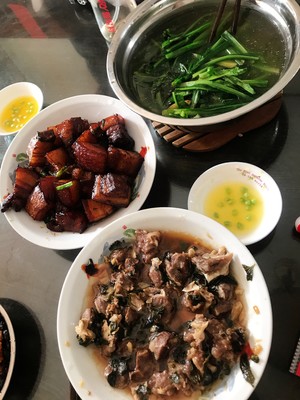 紫シソの豚の顔のマウンドの肉の実習対策3