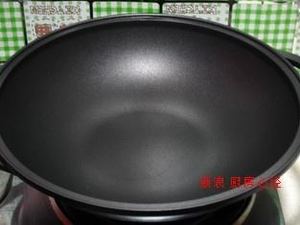 The practice measure of horn of beans of dry stir-fry before stewing 4