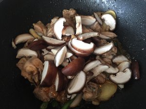 The practice measure of rice of yellow stew chicken 8
