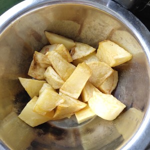 The practice measure that the daily life of a family fries chicken 7