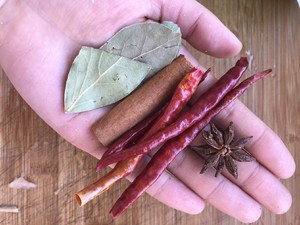 The practice measure that dried bamboo shoots burns bovine muscle 3