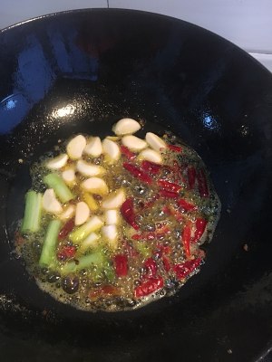 The practice measure of chicken of dry stir-fry before stewing 6